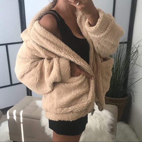 LAST 1️⃣ REAL TALK Faux Fur Teddy Zip Up Jacket - Picture 2 of 8